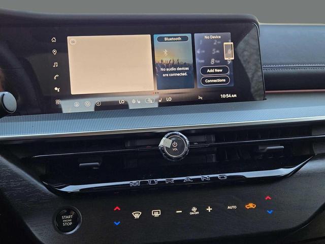 Photo of 2025 Everest White Pearl Tricoat/Super Black Nissan Murano