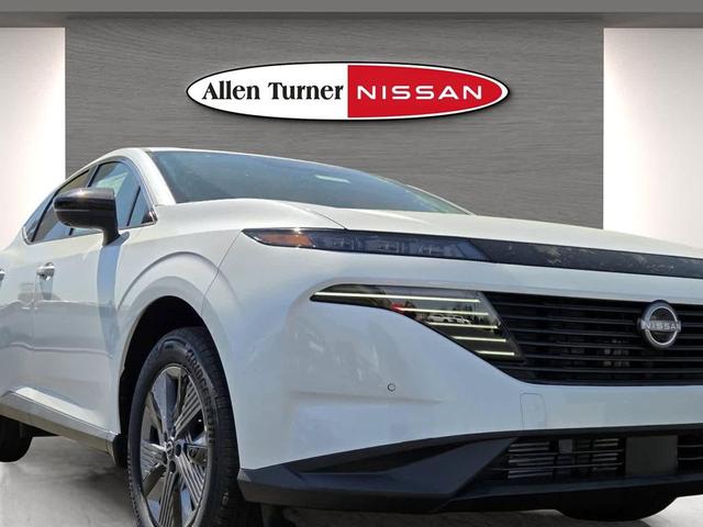 Photo of 2025 Everest White Pearl Tricoat/Super Black Nissan Murano