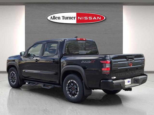 Photo of 2025 Super Black Nissan Frontier