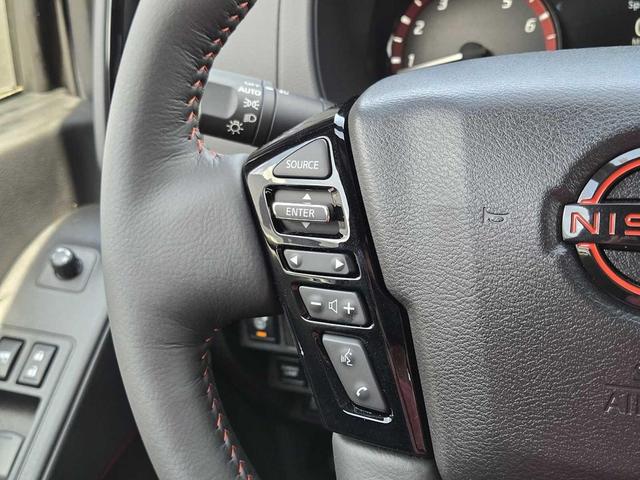 Photo of 2025 Super Black Nissan Frontier