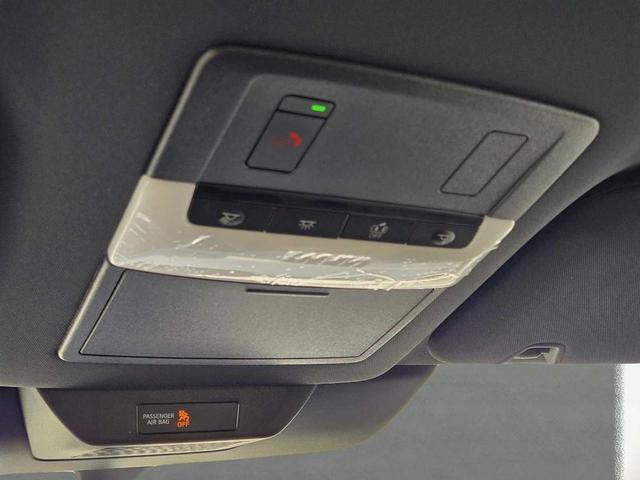 Photo of 2025 Glacier White Nissan Pathfinder