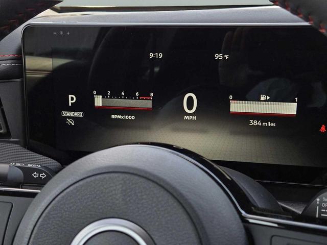 Photo of 2025 Super Black Nissan Kicks