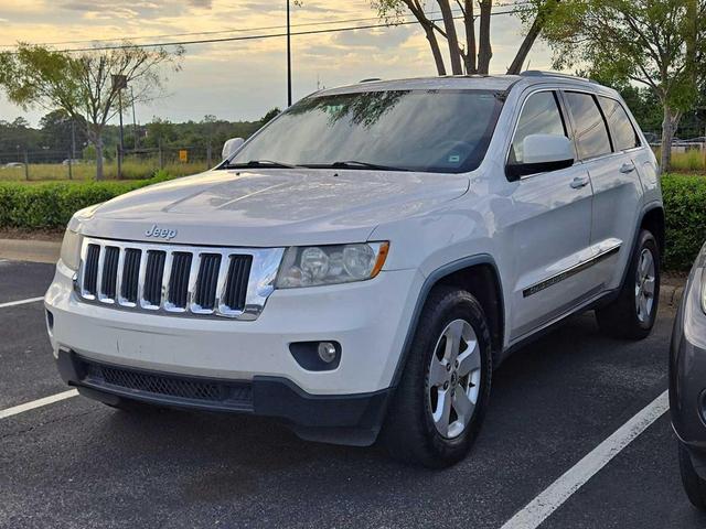 Photo of 2012 Stone White Jeep Grand Cherokee