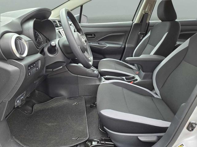 Photo of 2025 Super Black Nissan Versa