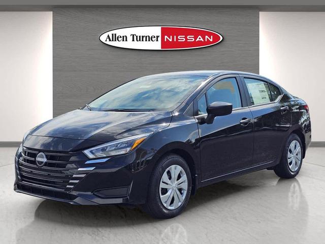 Photo of 2025 Super Black Nissan Versa