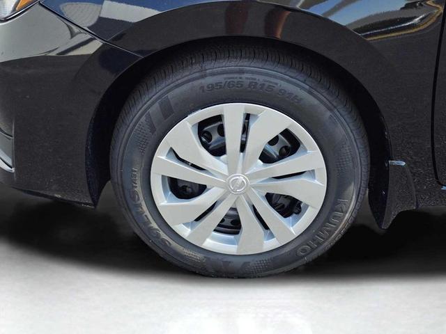 Photo of 2025 Super Black Nissan Versa
