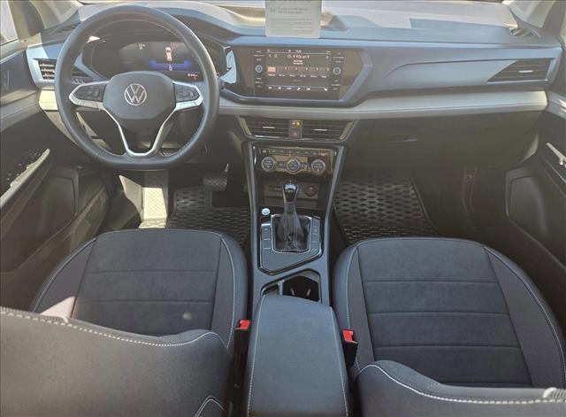 Photo of 2024 Pure White w/Deep Black Roof Volkswagen Taos