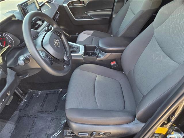 Photo of 2022 Midnight Black Metallic Toyota RAV4