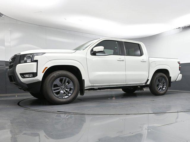 Photo of 2025 Glacier White Nissan Frontier