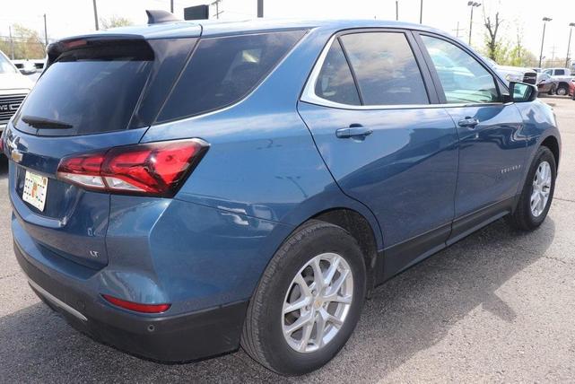 Photo of 2024 Lakeshore Blue Metallic Chevrolet Equinox