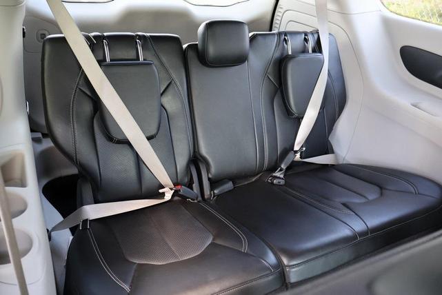 Photo of 2024 Fathom Blue Pearlcoat Chrysler Pacifica Hybrid