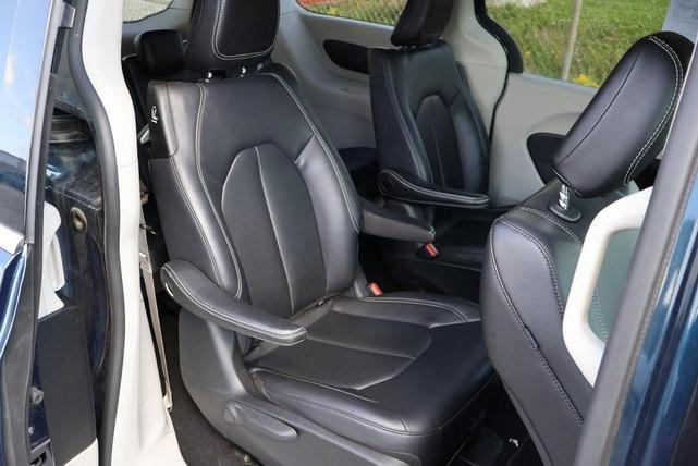 Photo of 2024 Fathom Blue Pearlcoat Chrysler Pacifica Hybrid