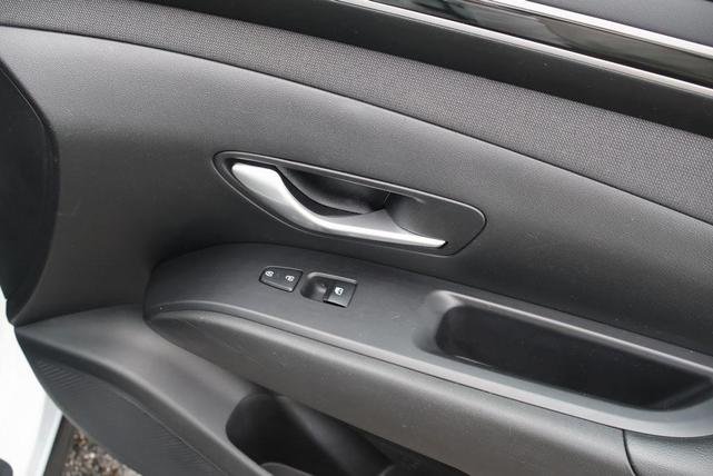 Photo of 2023 Serenity White Pearl Hyundai TUCSON