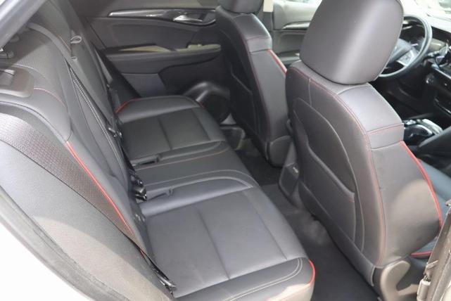 Photo of 2023 White Frost Tri-Coat Buick Envision