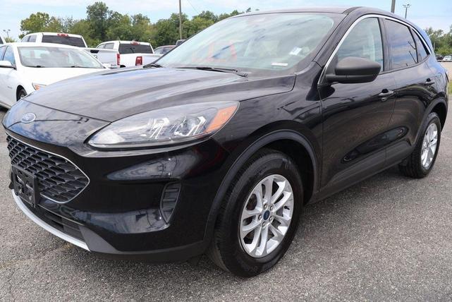Photo of 2022 Black Metallic Ford Escape