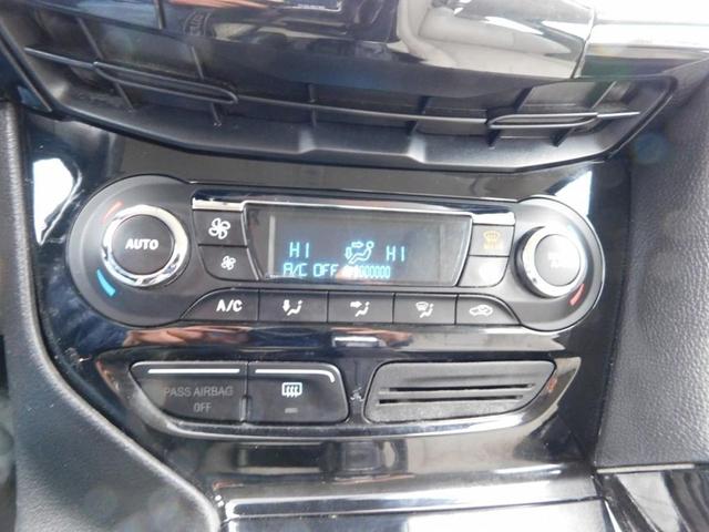 Photo of 2013 White Ford Focus Electric