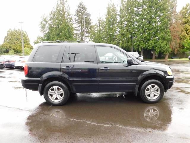 Photo of 2003 Black Honda Pilot