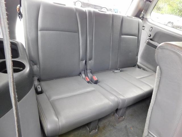 Photo of 2003 Black Honda Pilot