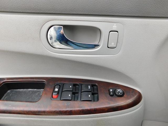 Photo of 2008 White Buick LaCrosse