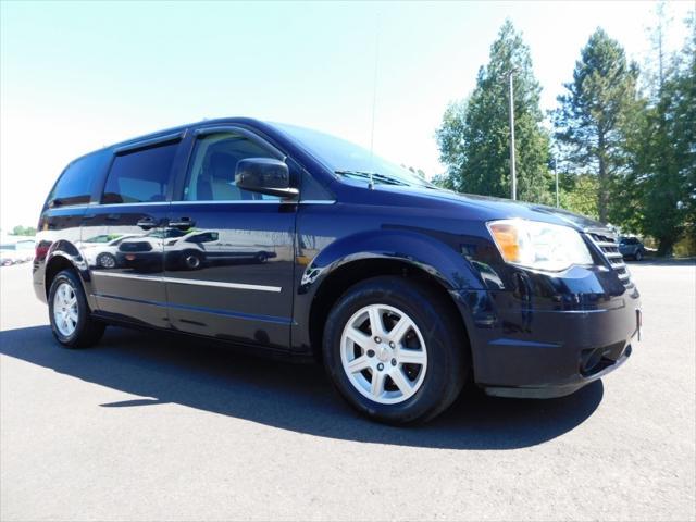 2010 Chrysler Town & Country