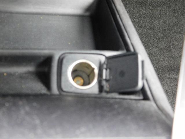 Photo of 2015 White Ford Fusion