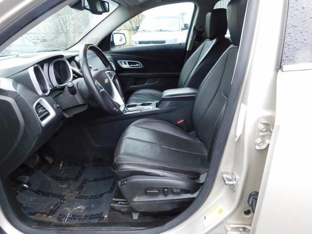 Photo of 2016 Gold Chevrolet Equinox