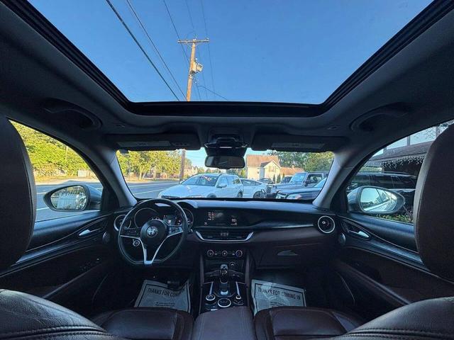 Photo of 2018 Stromboli Gray Metallic Alfa Romeo Stelvio