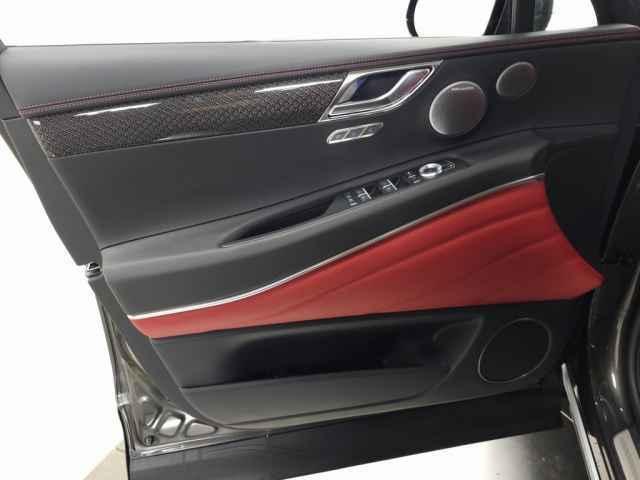 Photo of 2025 Makalu Gray Genesis GV80 Coupe