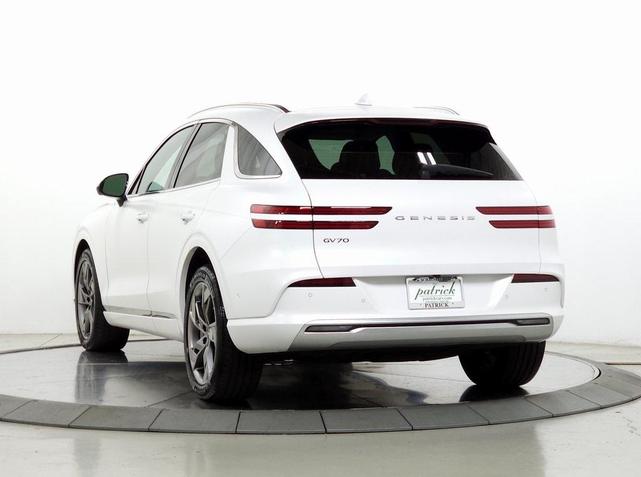 Photo of 2024 White Genesis Electrified GV70