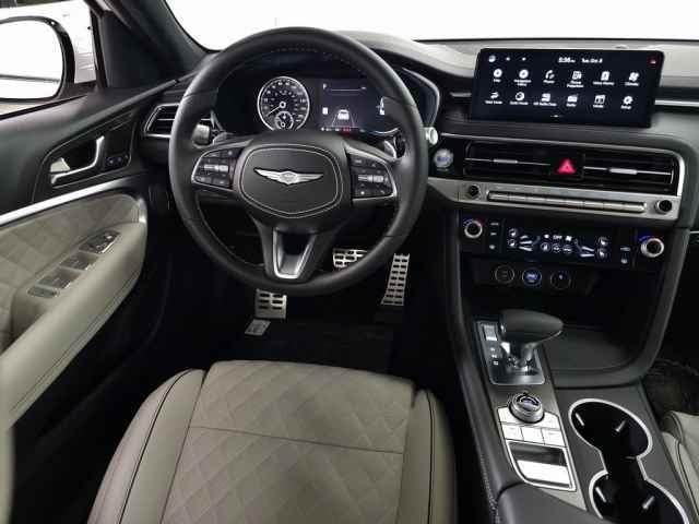 Photo of 2025 Uyuni White Genesis G70