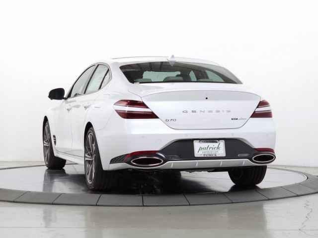 Photo of 2025 Uyuni White Genesis G70