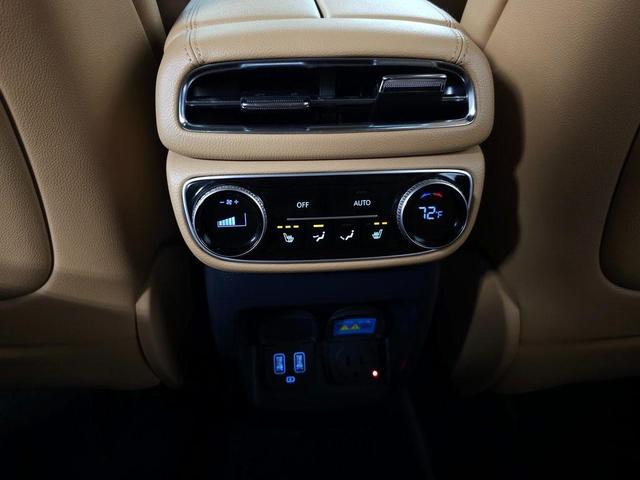 Photo of 2023 Adriatic Blue Genesis GV80