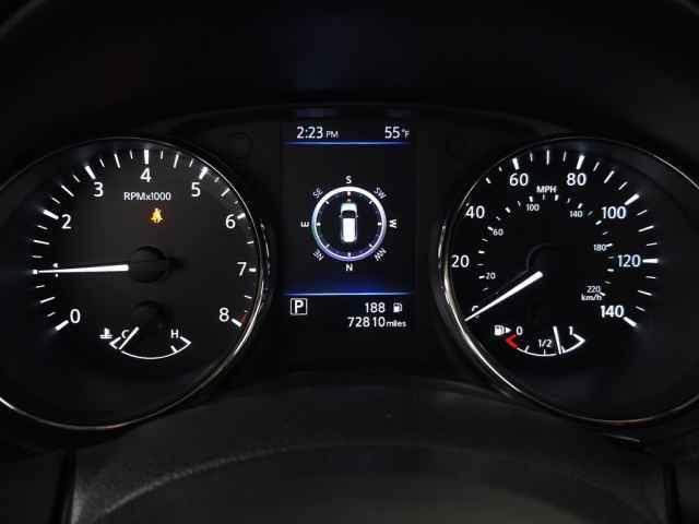 Photo of 2018 White Nissan Rogue