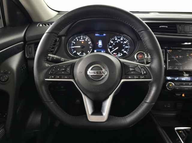 Photo of 2018 White Nissan Rogue