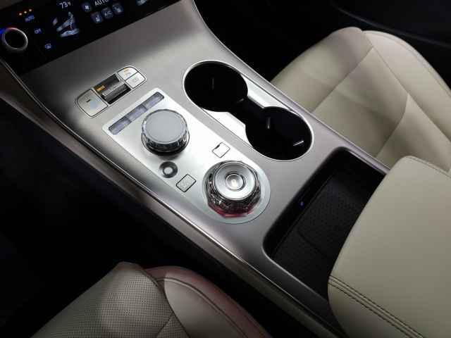 Photo of 2026 Vik Black Genesis GV70