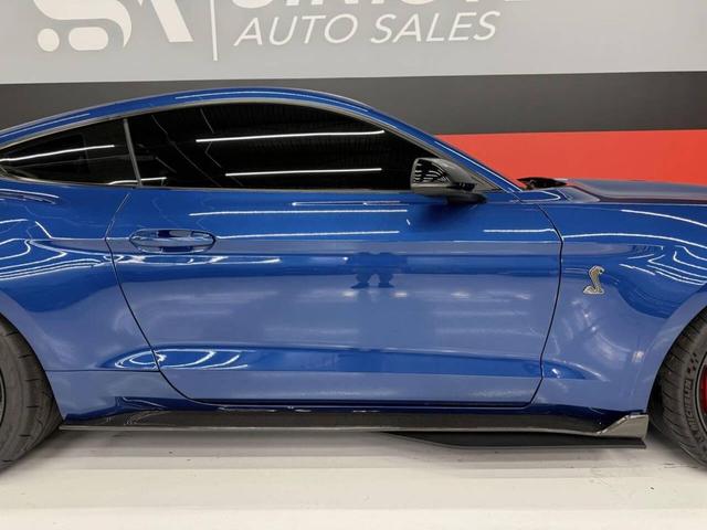 Photo of 2022 Blue Ford Shelby GT500