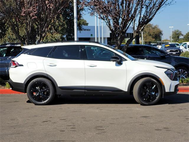 Photo of 2025 Snow White Pearl Kia Sportage
