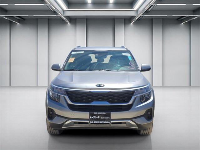 Photo of 2021 Steel Gray Kia Seltos