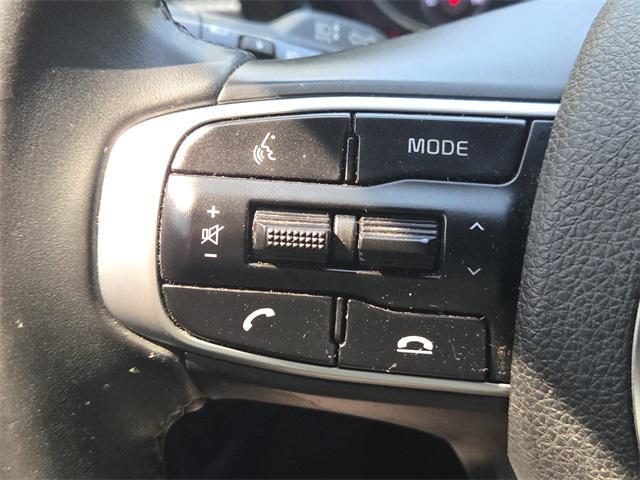 Photo of 2021 Glacial White Pearl Kia K5
