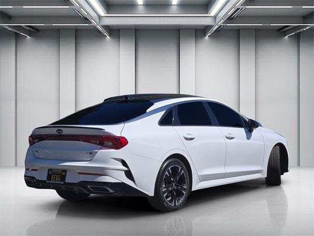 Photo of 2021 Glacial White Pearl Kia K5