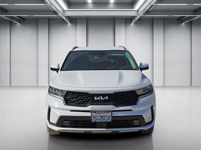 Photo of 2023 Snow White Pearl Kia Sorento Hybrid