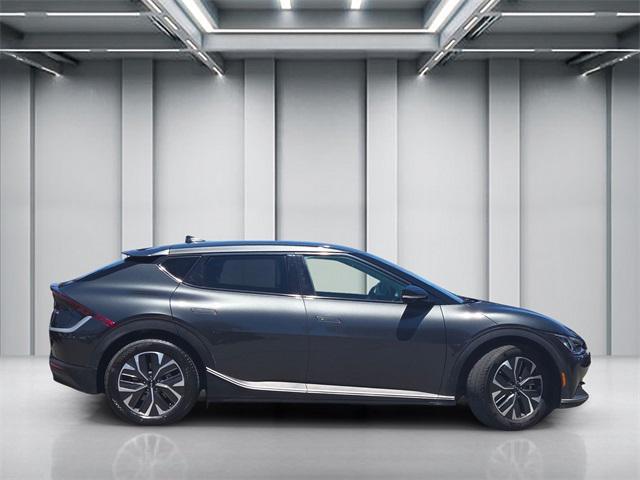 Photo of 2024 Interstellar Gray Kia EV6