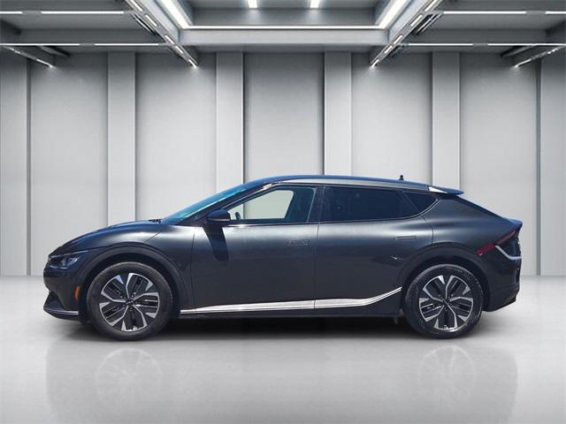 Photo of 2024 Interstellar Gray Kia EV6
