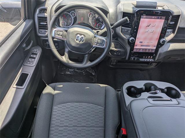 Photo of 2025 Diamond Black Crystal Pearlcoat RAM 2500