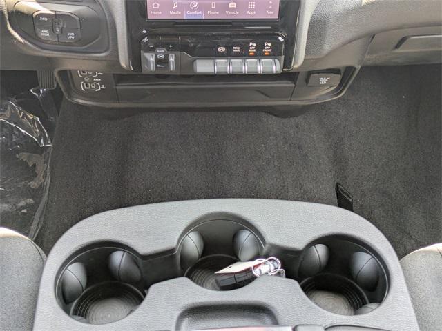 Photo of 2025 Diamond Black Crystal Pearlcoat RAM 2500
