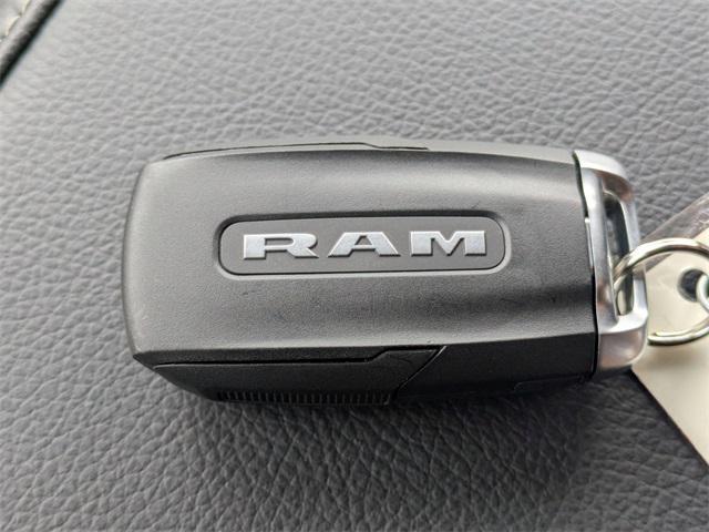 Photo of 2025 Diamond Black Crystal Pearlcoat RAM 2500