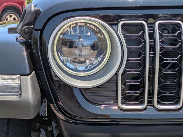 Photo of 2025 Black Clearcoat Jeep Wrangler