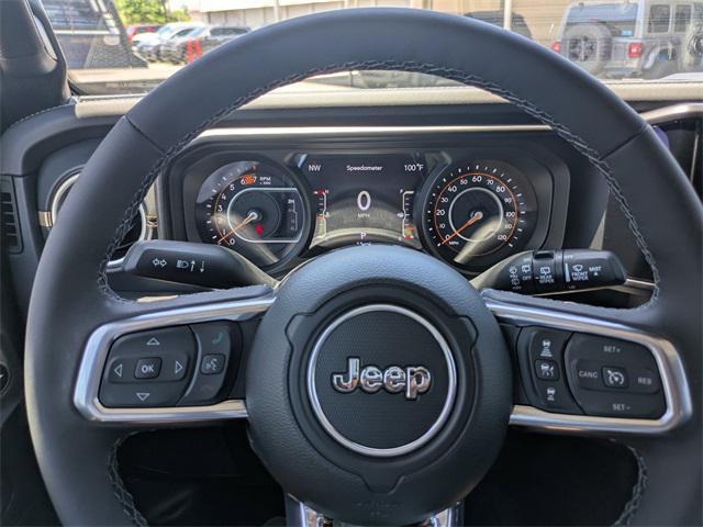 Photo of 2025 Black Clearcoat Jeep Wrangler