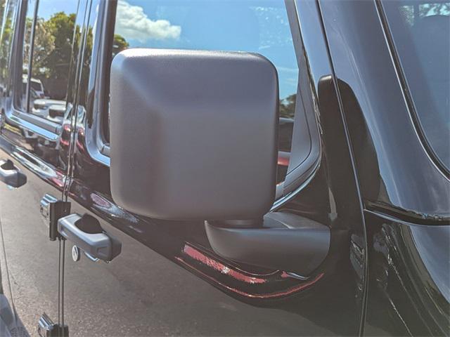 Photo of 2025 Black Clearcoat Jeep Gladiator