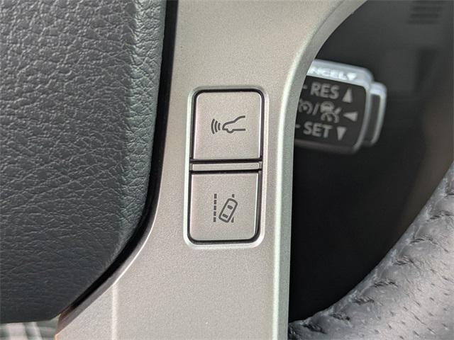 Photo of 2020 Classic Silver Metallic Toyota 4Runner
